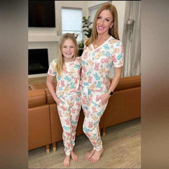 Shirley & Stone Easter lounge jogger pajama set - Picture 1 of 7